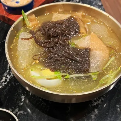 여름엔 냉면이지